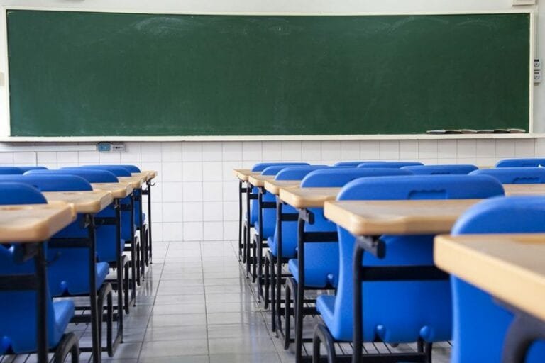Sinesp denuncia plantões impostos a gestores educacionais
