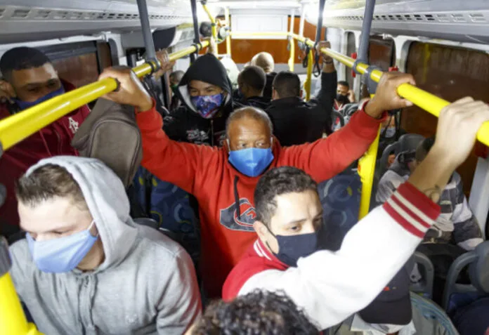 onibus-lotado
