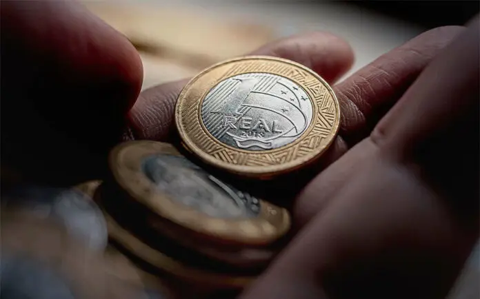 Na crise, Poupança perde R$ 19,7 bi