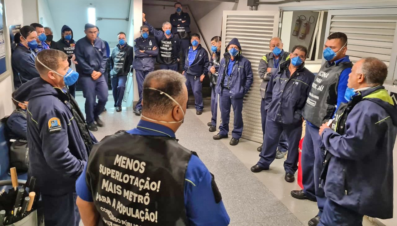 Metroviários intensificam mobilização rumo à greve