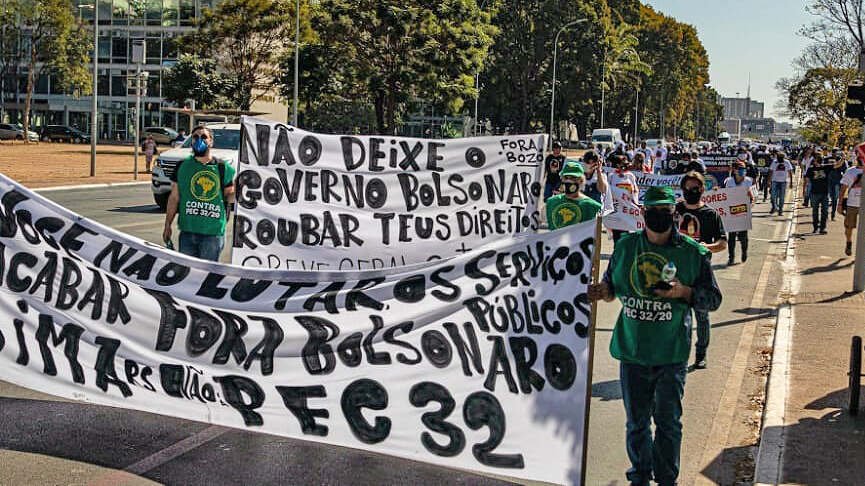 Ato em Brasília prepara greve dos Servidores