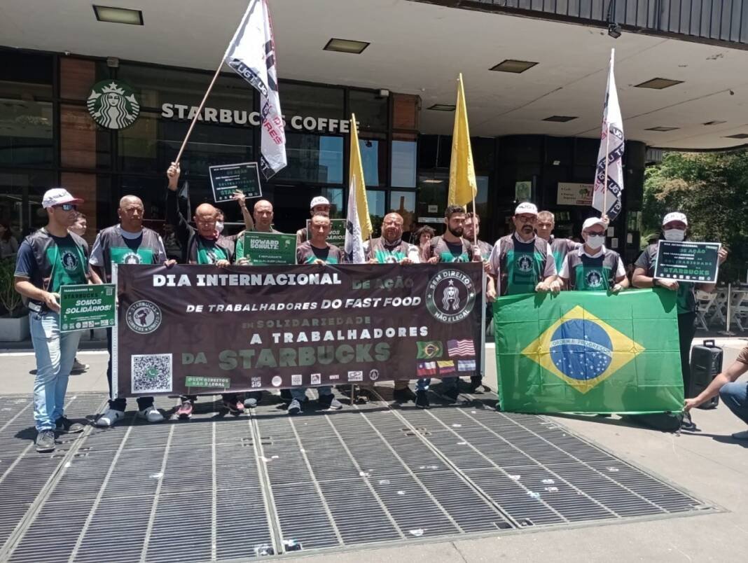 protesta no Starbucks