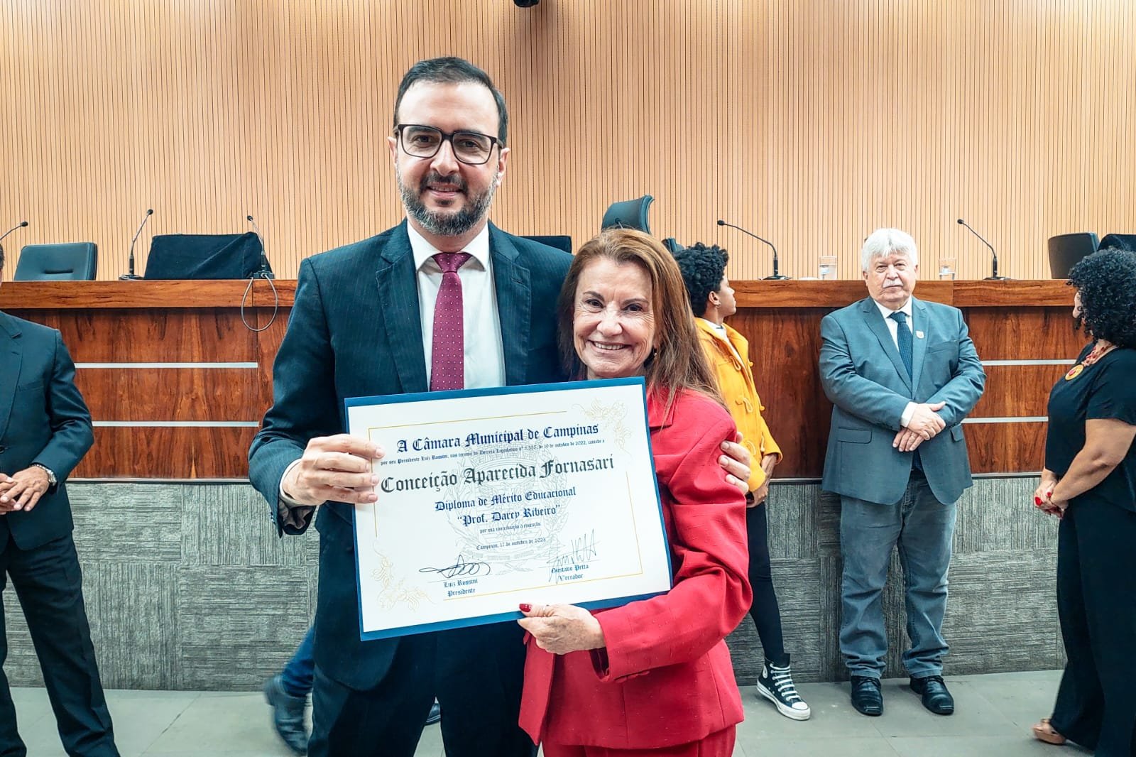 Presidente do Sinpro Campinas é homenageada