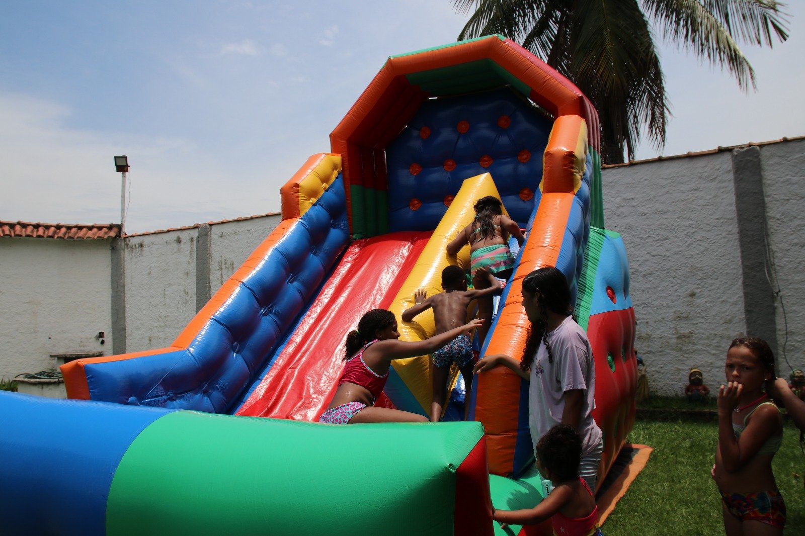 Frentistas festejam conquistas após pandemia