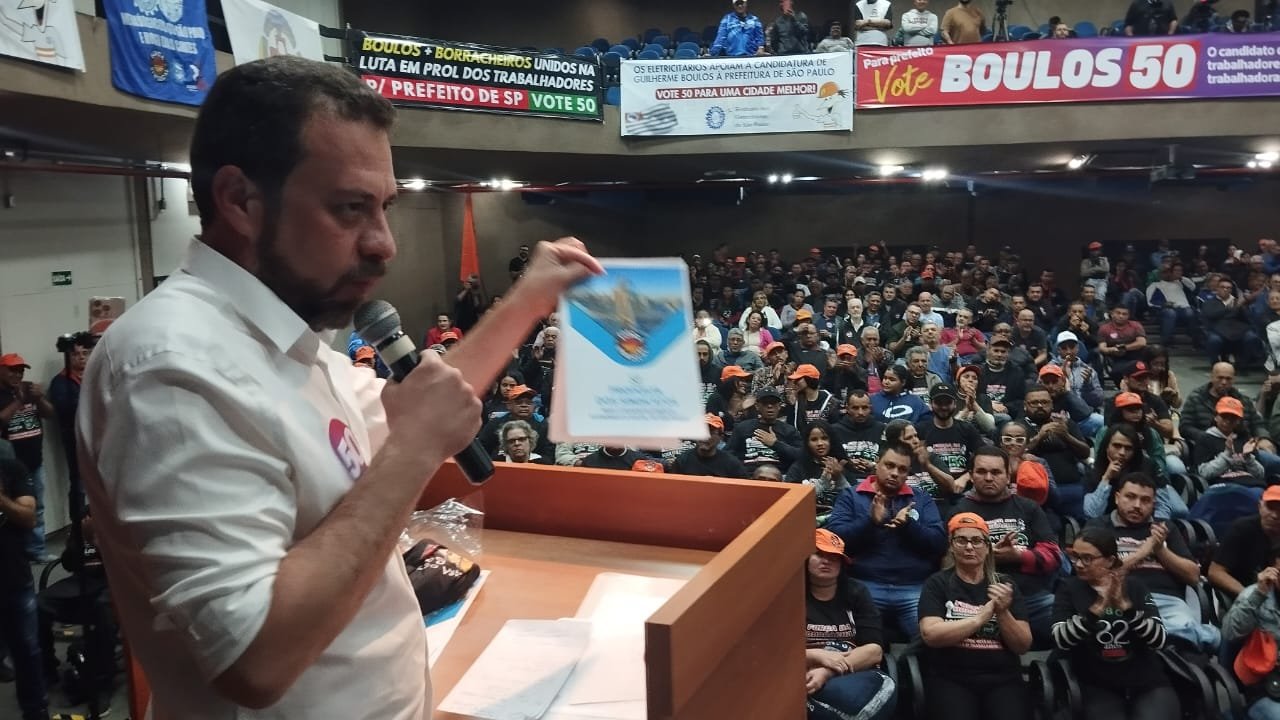 Na Força, Boulos reafirma laços sindicais