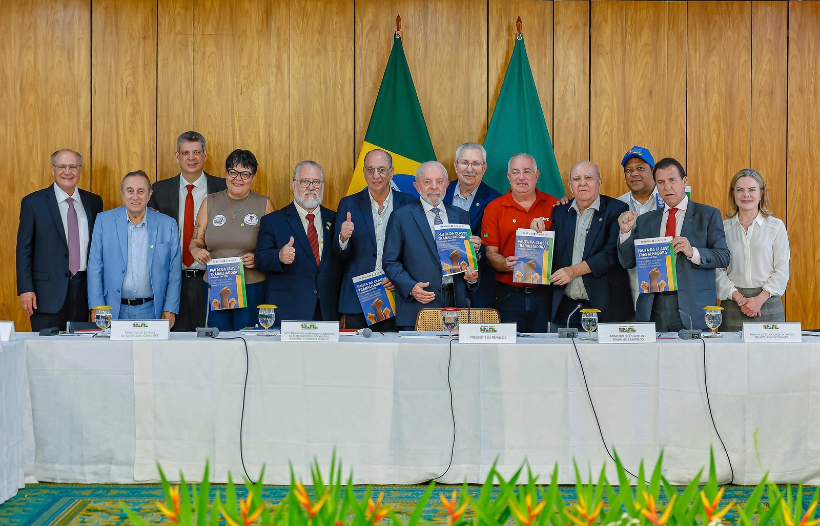 Lula recebe Centrais