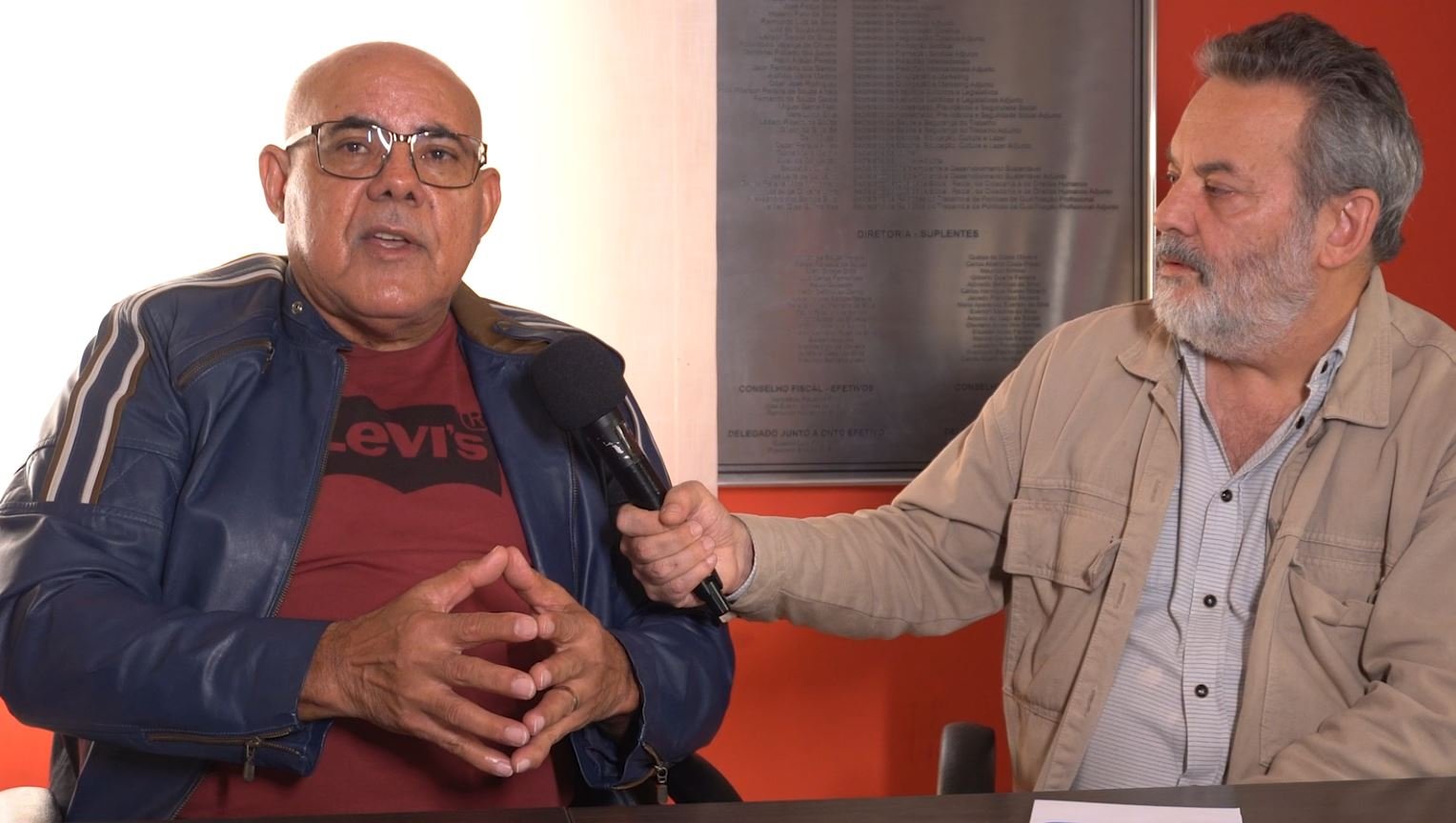 Líder frentista pede cuidado com o gás GNV