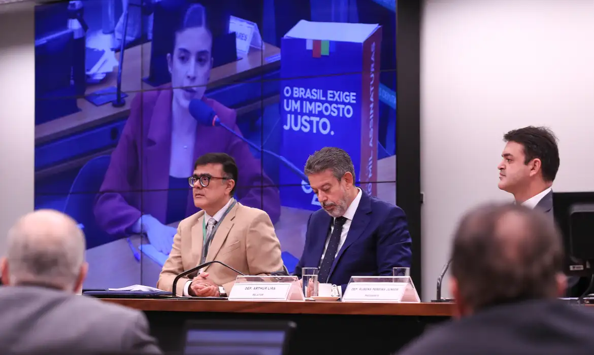 Dieese e Centrais cobram justiça tributária