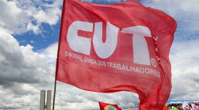 CUT reitera Convenção 151 e fim da 6x1