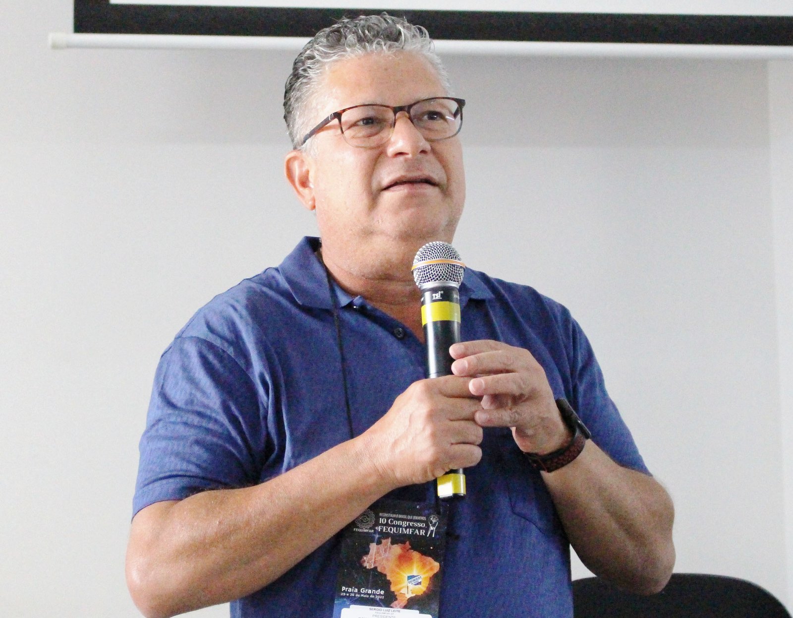 “Taxa média de juros pra pessoas físicas supera 125% ao ano!”. Sérgio Luiz Leite – Dirigente do setor químico e da Força Sindical.