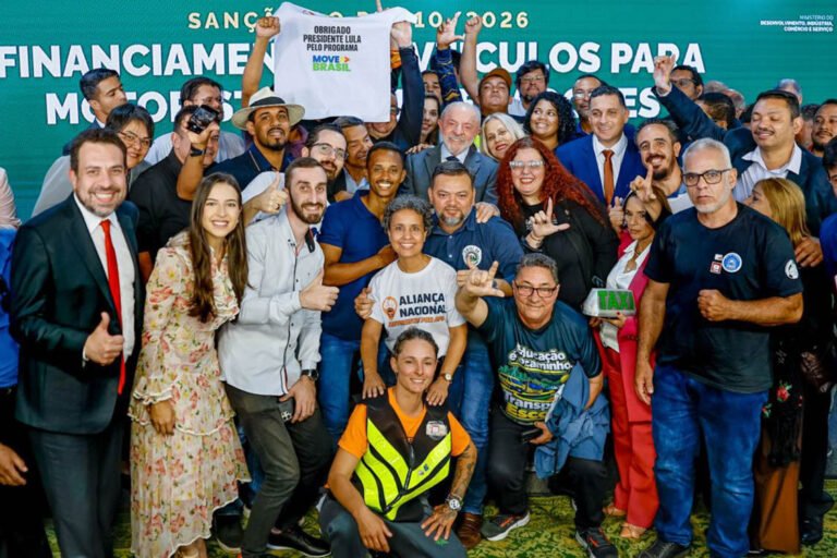 MOVE BRASIL AGORA É LEI.